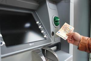 Abhebegebühren Banken